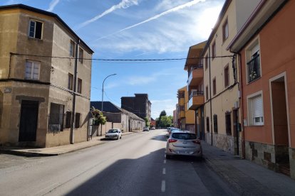 La calle Arroyo Jalón de Bembibre, este sábado.