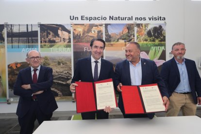 El consejero de Medio Ambiente de la Junta y el presidente de la Diputación de León presentaron los proyectos en la casa del parque de Carucedo.