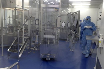 La planta de PCI en el Parque Tecnológico de León triplicará su producción de inyectables en el plazo de dos años.  Alfredo Gómez, director general de PCI en León.