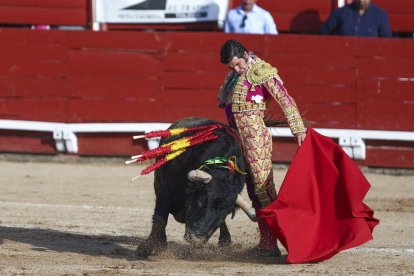 Morante de la Puebla, El Fandi y Cayetano, la terna que hace esta tarde el paseíllo en la plaza del Parque.
