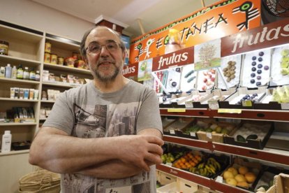 José LUis Chamorro, en la tienda Equitania.
