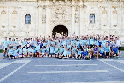 Los corredores de 'A Santiago contra el Cáncer' llegan a León.