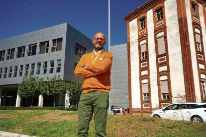 Fernando Escalante cree que es muy «bueno» que todo el ecosistema del Hospital esté apoyando a jóvenes investigadores.