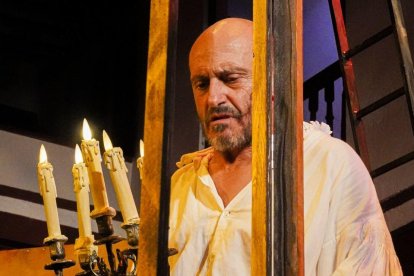 Pepe Viyuela protagoniza la primera jornada del ciclo de Teatro Clásico del Festival de Verano León, Cuna del Parlamentarismo.  Verbo Producciones cierra el ciclo con 'La aparición'.  Atalaya TNT pone en escena 'Ricardo III'.