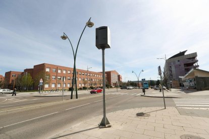 La carcasa se colocó en abril en Joaquín González Vecín y se ha retirado sin estrenarse.