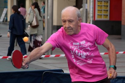 Jornada de sensibilización de Alzheimer León sobre el tenis de mesa para mostrar sus beneficios cognitivos, emocionales y sociales