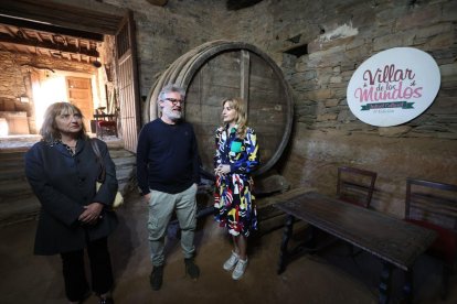 Rosana Velasco, Nicolás de la Carrera y Mar Sancho.