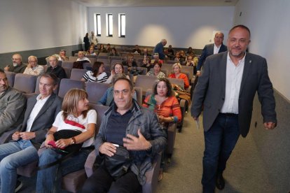 El presidente de la Diputación, antes de intervenir en la jornada.