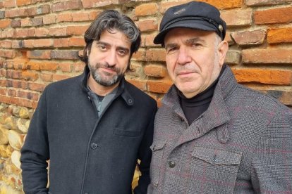 Mario Álvarez y Senén Villanueva son Nesscarbón. Este sábado tocan en el Black Bourbon.