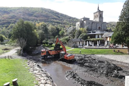 Imágenes del río Meruelo a su paso por Molinaseca.