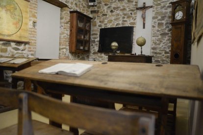 El patrimonio escolar leonés es tan amplio como desconocido, y Mayo con Promonumenta se ha volcado en difundirlo y preservarlo.