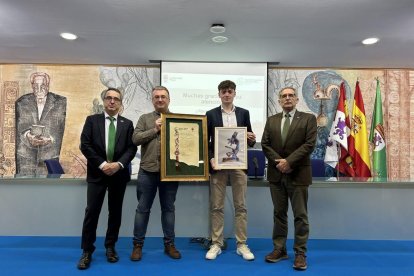 Santiago Gutiérrez, Michal Letek Polberg, Sergio Fernández y Estanislao de Luis Calbuig.