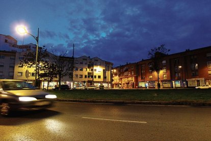 Iluminación nocturna en el municipio de San Andrés del Rabanedo.