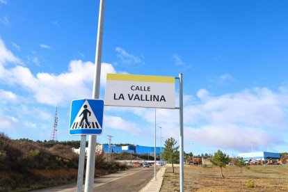 El polígono de Villaquilambre se amplairá en dos fases. León Farma al fondo.