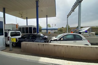 Choque en el peaje de Villadangos