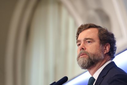 Archivo - El presidente de la plataforma Atenea, Iván Espinosa de los Monteros, interviene en un desayuno de Nueva Economía Fórum, en el Hotel Mandarín Oriental Ritz, a 12 de noviembre de 2025, en Madrid (España).