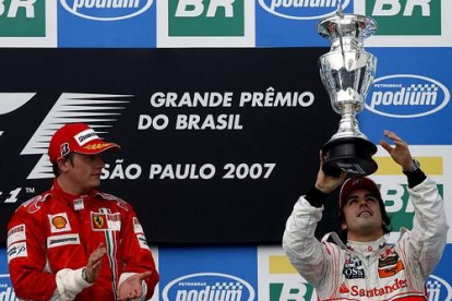 El español acabó el campeonato en la tercera plaza final, con los mismos puntos que Hamilton.