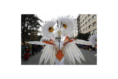 Participaron en el desfile la Peña No lo veo, la Peña Pimentón Picante, la peña Lección de Humor, la peña La Corona, el grupo el Secreto del Puente Boeza, Equipo Utopía, el grupo el Patio Escuela de Artistas, el colegio Campo de los Judíos, la Asociación Cultural Vegandres, el grupo Amigos Flores Existe y el grupo El Gallinero. LUIS DE LA MATA