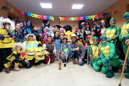 Murias de Paredes celebró por todo lo alto su primer carnaval tras la pandemia. ARAUJO