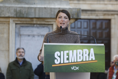 Macarena Olona durante su intervención en el acto de Vox celebrado hoy en León. MARCIANO PÉREZ