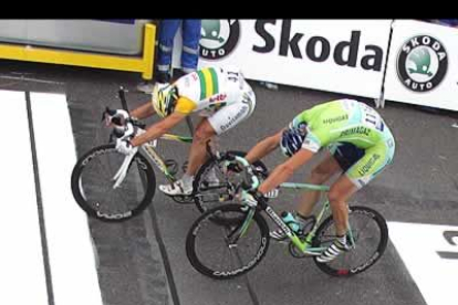 El ciclista australiano Robbie McEwen (Davitamon-Lotto) se impuso al sprint en la séptima etapa del Tour de Francia disputada sobre 228,5 kilómetros entre las localidades de Luneville y Karlsruhe.