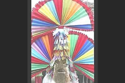 El guirrio de Velilla de Reina es uno de los personajes que dan vida al tradicional antruejo, una fiesta cargada de referencias mitológicas
