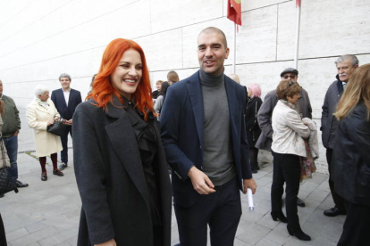 La astronauta Sara García fue la pregonera de las fiestas y su compañero Pablo también tendrá protagonismo. DL