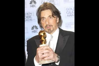 En el apartado de televisión, el premio al mejor actor de series se lo llevó Al Pacino por «Angels in América».