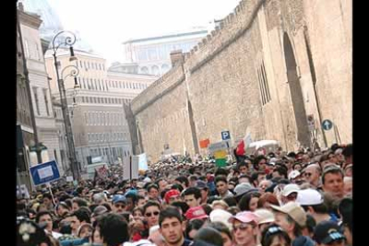 A lo largo de estos días han sido miles las personas que se han concentrado en Roma para despedir a Juan Pablo II.