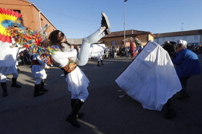Las tradiciones leonesas tienen un punto de encuentro espectacular en el Carnaval. Es uno de los momentos en los que León refleja su verdadera esencia fuera de sus fronteras. MARCIANO PÉREZ