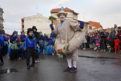 El gran desfile del Carnaval de La Bañeza. J. NOTARIO