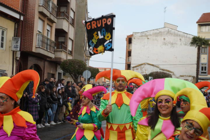 El gran desfile del Carnaval de La Bañeza. J. NOTARIO