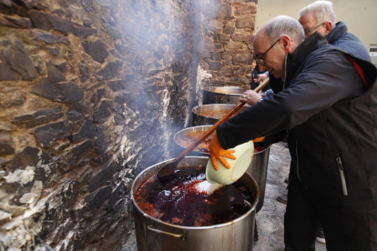 Procesión del Santo Potajero en La Bañeza. RAMIRO