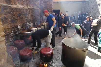 Procesión del Santo Potajero en La Bañeza. RAMIRO