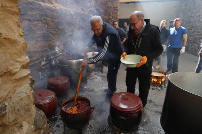 Procesión del Santo Potajero en La Bañeza. RAMIRO