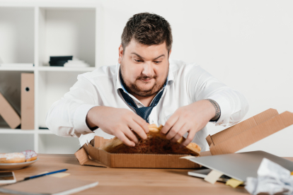 Comer sin control ni criterio, "masticando" los problemas.  INSTITUTO IMEO