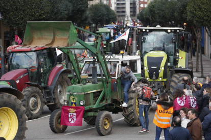 Tractorada en las calles de León. JESÚS F. SALVADORES