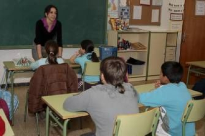 Imagen de la primera clase de Lengua y Cultura Leonesa, desarrollada en el Colegio Público Quevedo