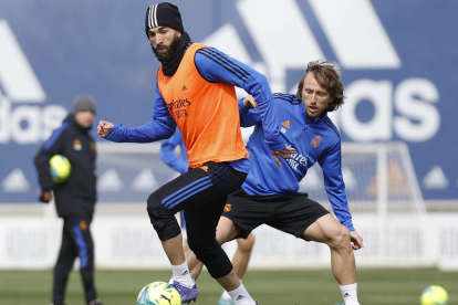 El Madrid confía en que Benzema y Modric sostengan al equipo frente al Getafe. AGENCIAS