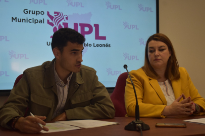 Raúl Barrientos y Seila Fernández, de UPL. DL