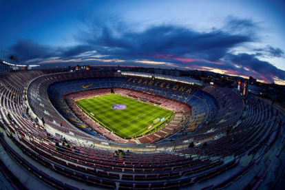 El Camp Nou antes del encuentro del Barcelona contra el Leganés. ALEJANDRO GARCÍA