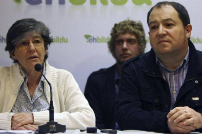 Pernando Barrena, junto a la líder de EH Bildu, Laura Mintegi, el pasado 6 de noviembre en San Sebastián.