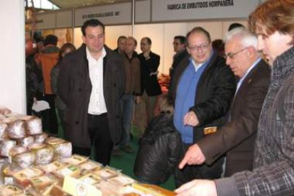 Momento de la inauguración de la feria Reinatur de Boca de Huergano.