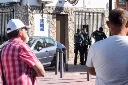 Detenido el presunto autor de un tiroteo en un municipio de Valladolid que ha dejado un muerto y dos heridos.