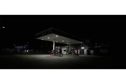 Facua denuncia la escasa bajada del precio de la gasolina.