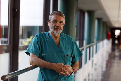 Manuel Ángel Rodríguez Prieto, jefe del servicio de Dermatología del Hospital de León. MARCIANO PÉREZ