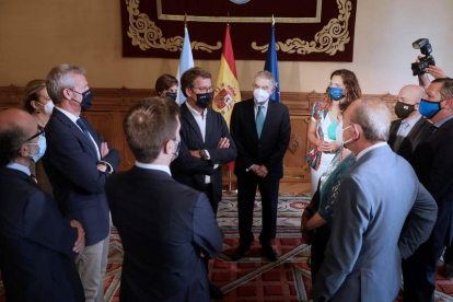 Un momento de la reunión de los consejeros en Santiago de Compostela. XOÁN REY