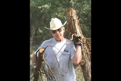 La gran baza de Bush para lograr la reelección es su sencillez. Considerado como un hombre de campo, resulta muy cercano para el americano medio, que conecta bien con el electorado.