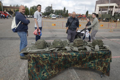 Jornada de puertas abiertas por el Día de las Fuerzas Armadas. RAMIRO