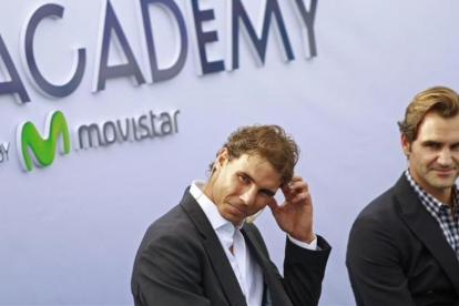 Nadal, al lado de Federer, en la presentación de su academia en Manacor este pasado miércoles.